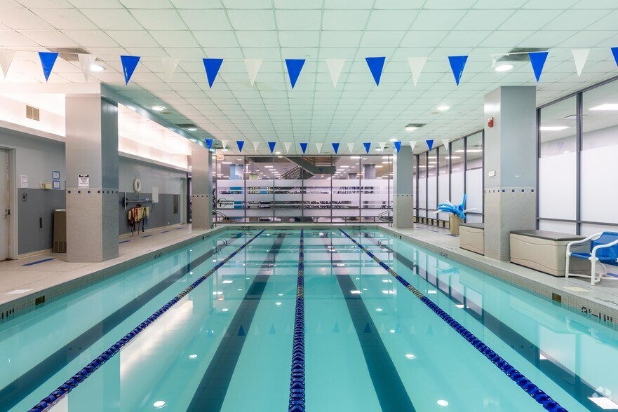 More Photos Of 3333 Warrenville Rd, Lisle Unknown For Lease