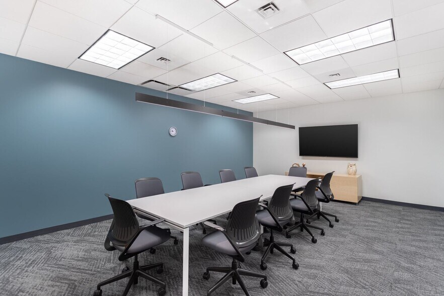 More Photos Of 601 Pennsylvania Ave NW, Washington Office For Lease