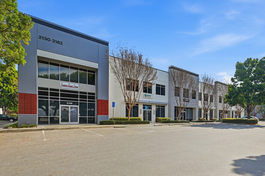 More Photos Of 2130-2162 Ringwood Ave, San Jose Showroom For Sale