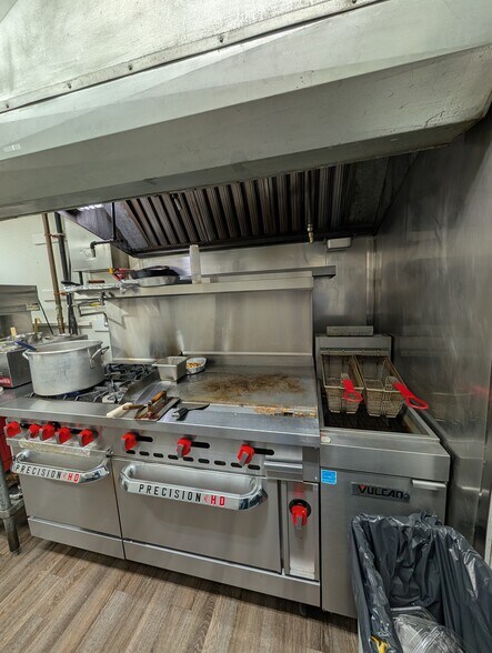 More Photos Of 57 East St, Ipswich Specialty For Sale