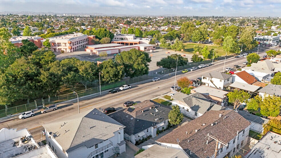 More Photos Of 2616 Broadway, Huntington Park Apartments For Sale