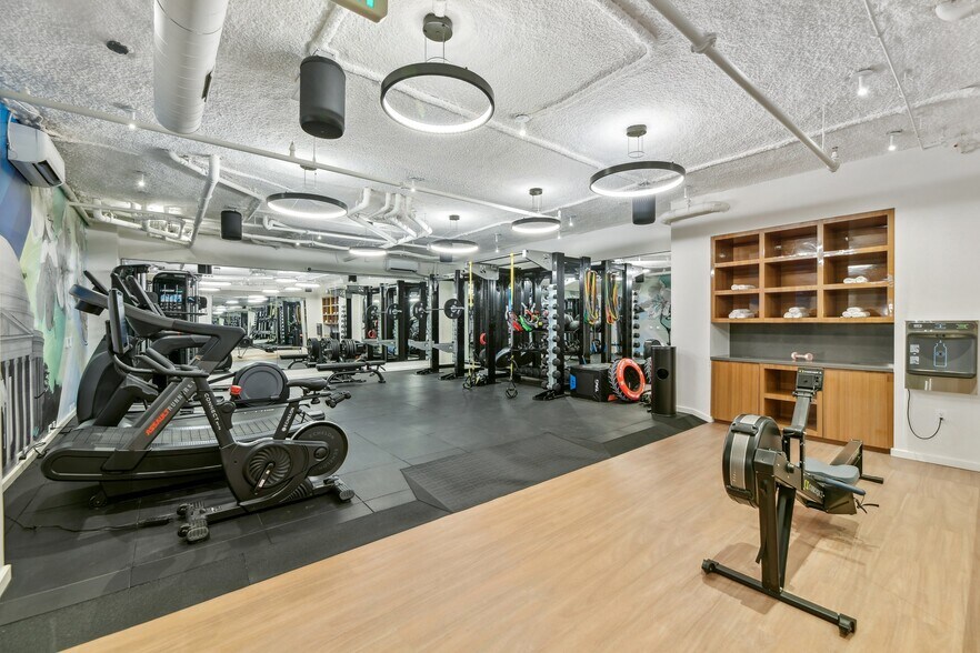 More Photos Of 1701 H St NE, Washington Apartments For Lease