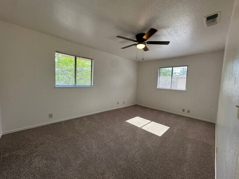 More Photos Of 3337 La Canada Dr, Cameron Park Apartments For Sale