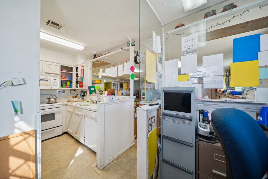 More Photos Of 235 Pine St, Oologah Daycare Center For Sale