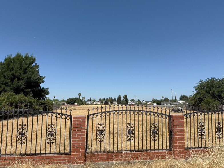 More Photos Of 3223 N Valentine Ave, Fresno Land For Sale