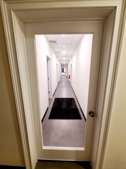 More Photos Of 1922 Hooper Ave, Toms River Storefront Retail Office For Lease