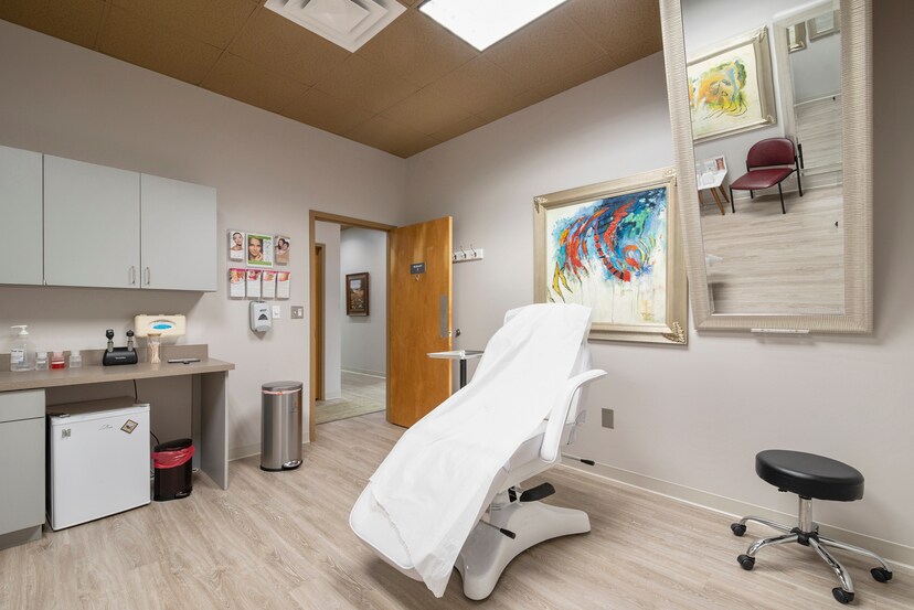 More Photos Of 3970 Rogers Bridge Rd, Duluth Office For Sale