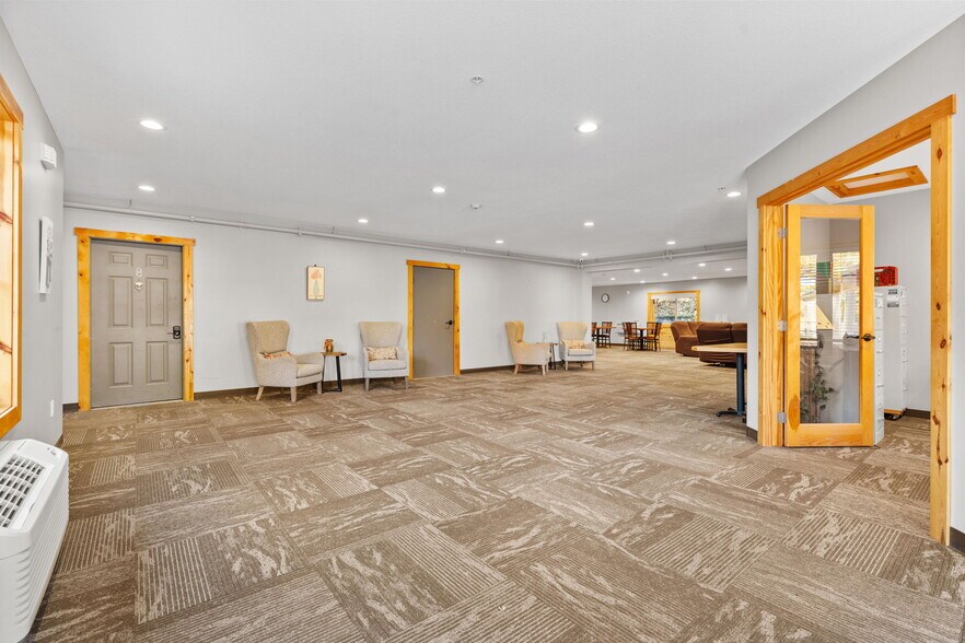 More Photos Of 12800 Cherry Ave, Rapid City Hotel For Sale