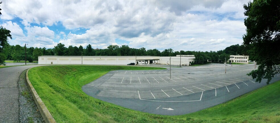 Primary Photo Of 600 Brighton St, Bethlehem Distribution For Lease