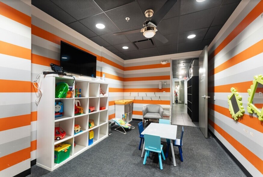 More Photos Of 230 E Ogden Ave, Hinsdale Medical For Lease