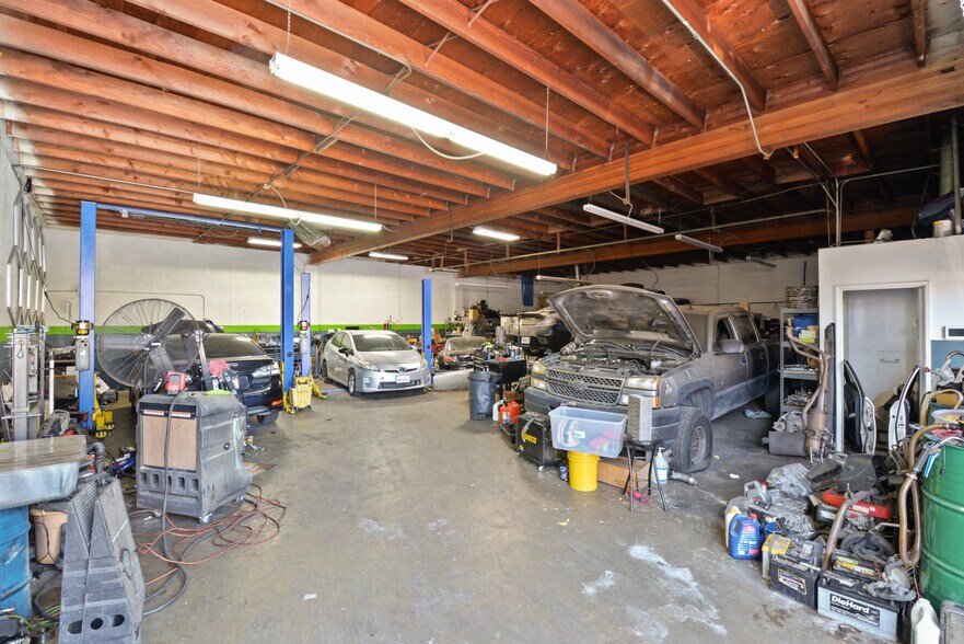 More Photos Of 8981-8983 Rose Ave, Montclair Auto Repair For Sale