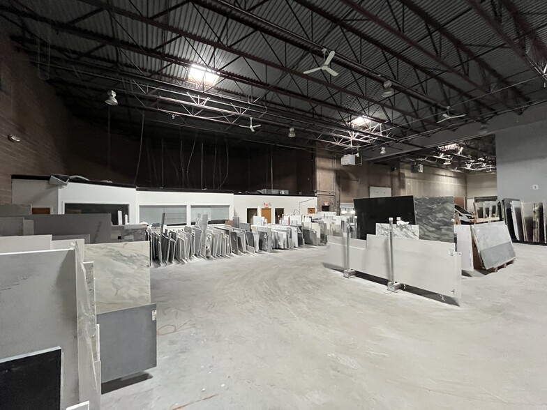 More Photos Of 108 Clematis Ave, Waltham Unknown For Lease