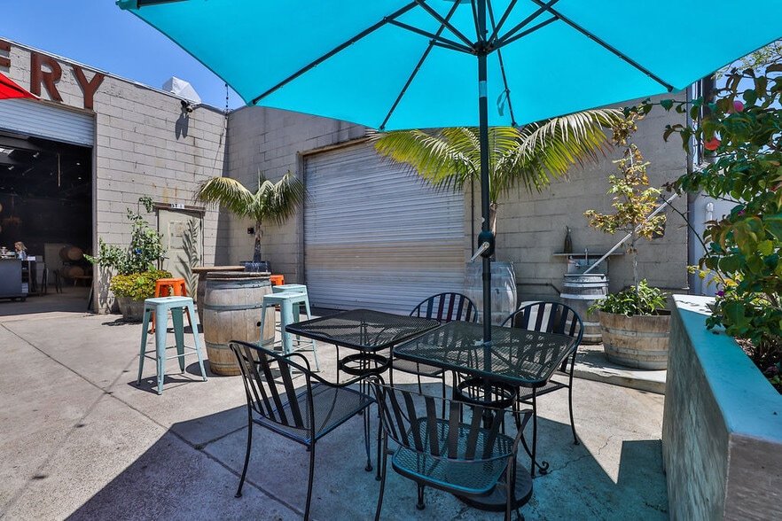 More Photos Of 118 S Cedros Ave, Solana Beach Storefront For Sale