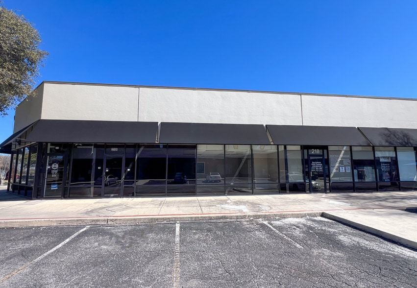 More Photos Of 1305 SW Loop 410, San Antonio Unknown For Lease