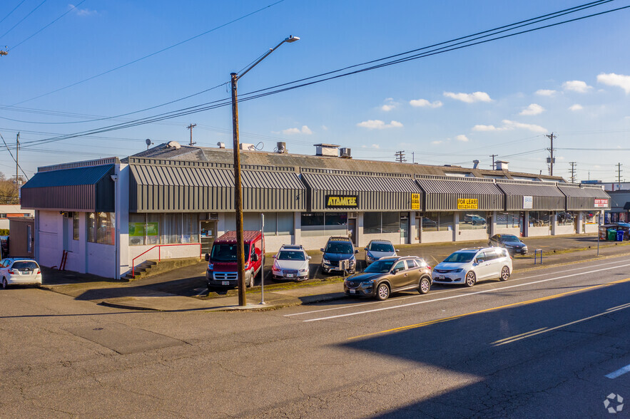 More Photos Of 1210 SE 7th Ave, Portland Storefront For Lease