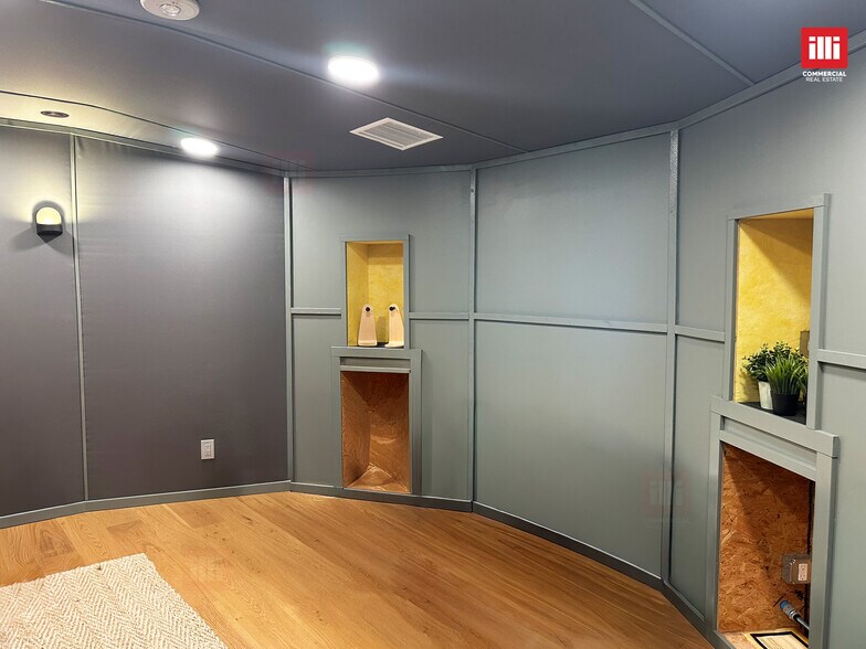 More Photos Of 7600 S Vermont Ave, Los Angeles Apartments For Lease
