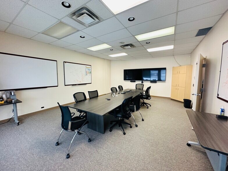 More Photos Of 9601 116 St, Grande Prairie Warehouse For Lease