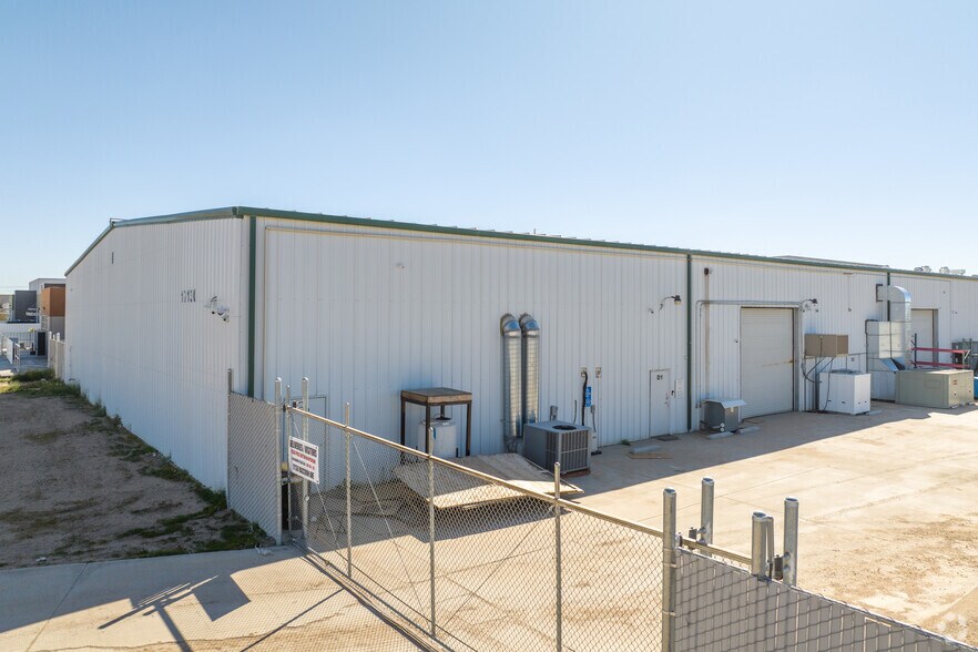 More Photos Of 17130 Raccoon Ave, Adelanto Industrial For Sale