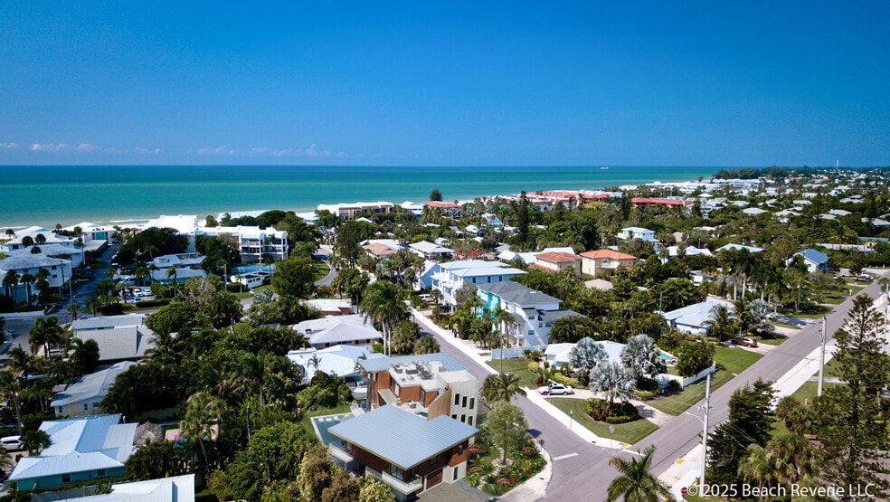 More Photos Of 5506 Holmes Blvd, Holmes Beach Land For Sale