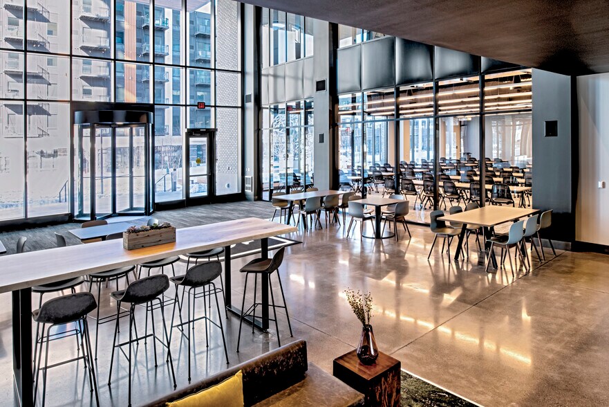 More Photos Of 1601 Utica Ave S, Minneapolis Office For Lease