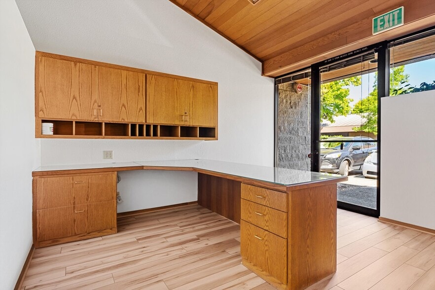 More Photos Of 1400 N Dutton Ave, Santa Rosa Medical For Sale