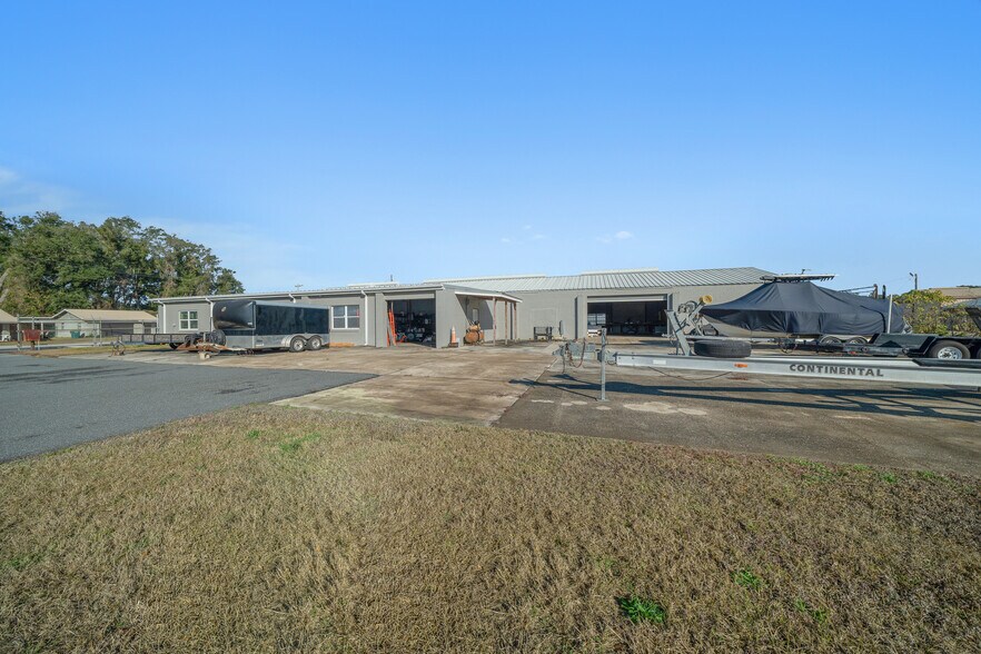 More Photos Of 943 NW 17th Ave, Ocala Warehouse For Sale