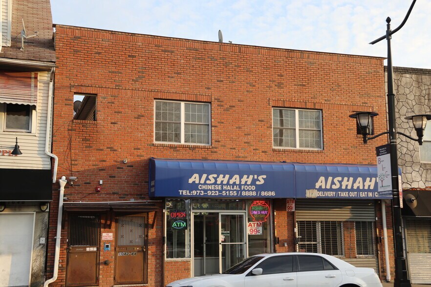 Primary Photo Of 1044 Bergen St, Newark Storefront Retail Residential For Sale