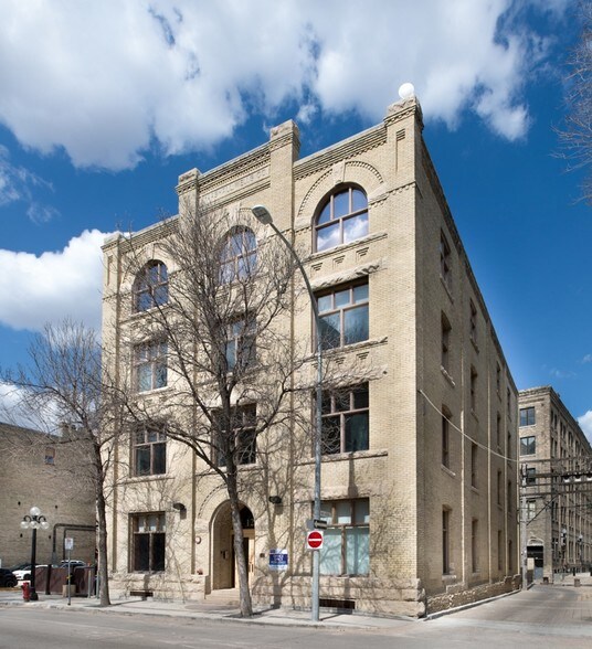 More Photos Of 123 Bannatyne Ave, Winnipeg Office For Sale