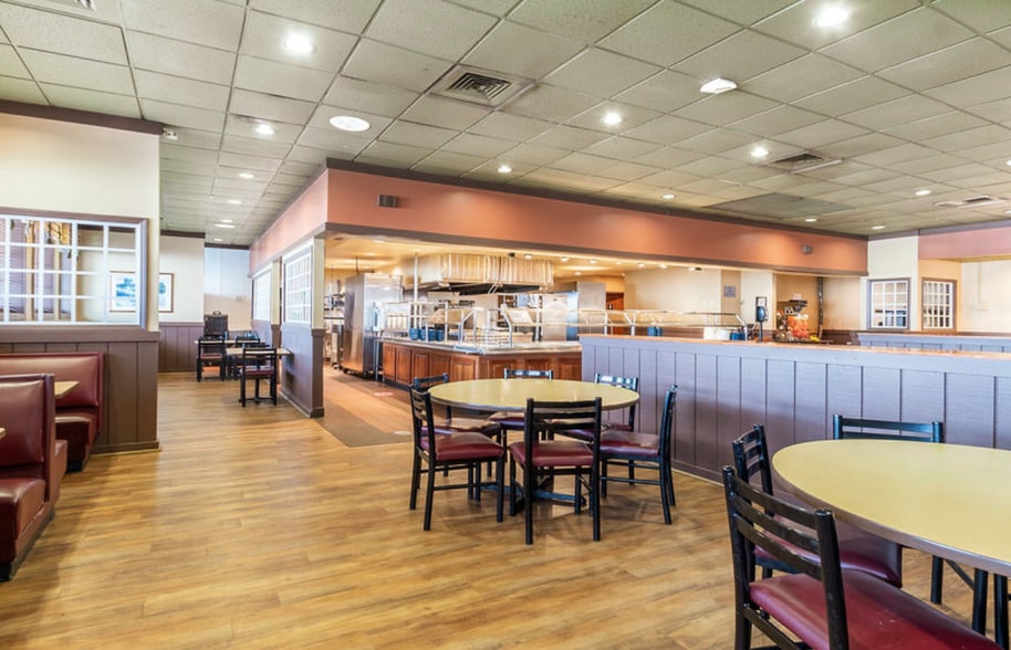 More Photos Of 2775 Lee Hwy, Troutville Restaurant For Sale