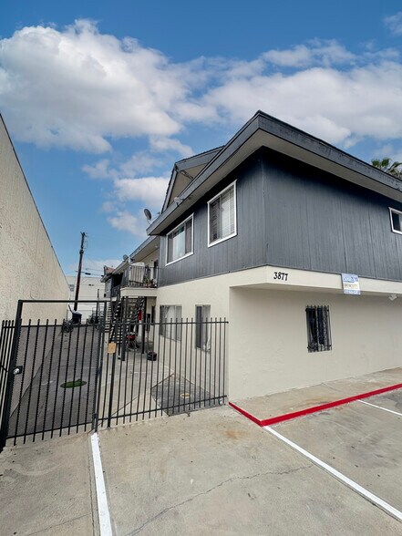 More Photos Of 3877 Menlo Ave, San Diego Apartments For Sale