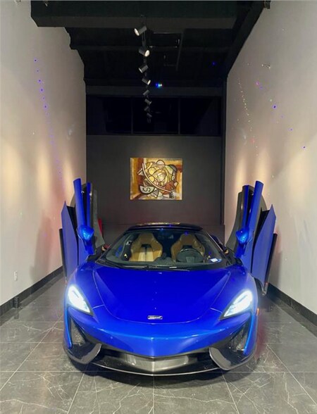 More Photos Of 4229 FM 620, Austin Showroom For Sale