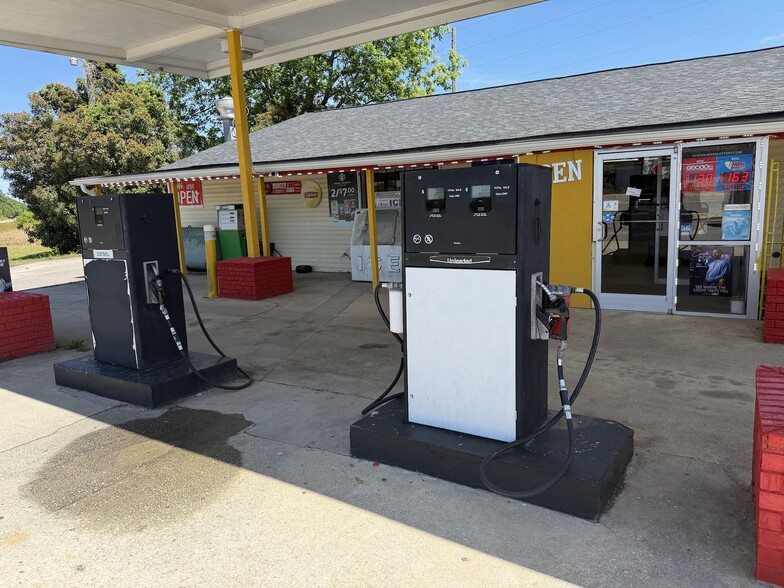 More Photos Of 2500 Cashua Ferry Rd, Darlington Restaurant For Sale