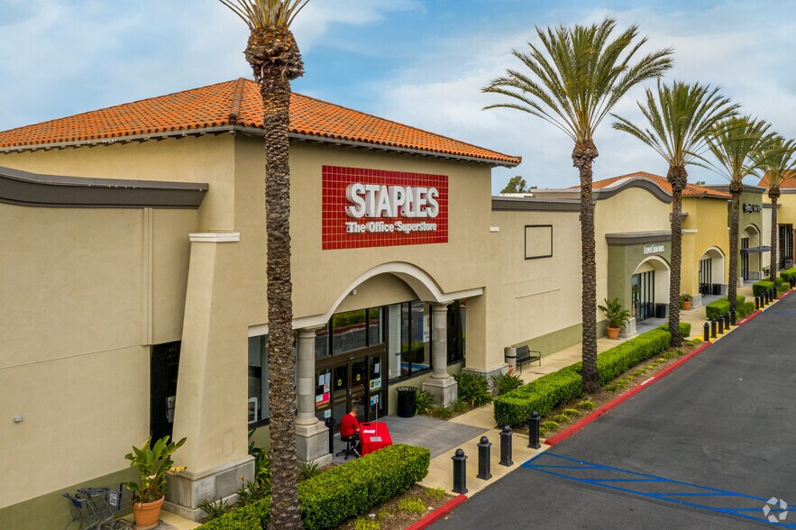 More Photos Of 30465 Avenida De Las Flores, Rancho Santa Margarita General Retail For Lease
