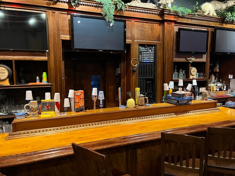 More Photos Of 77 Free St, Portland Restaurant For Lease