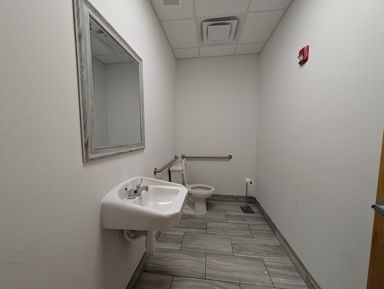 More Photos Of 1210 E Osceola Pky, Kissimmee Medical For Lease