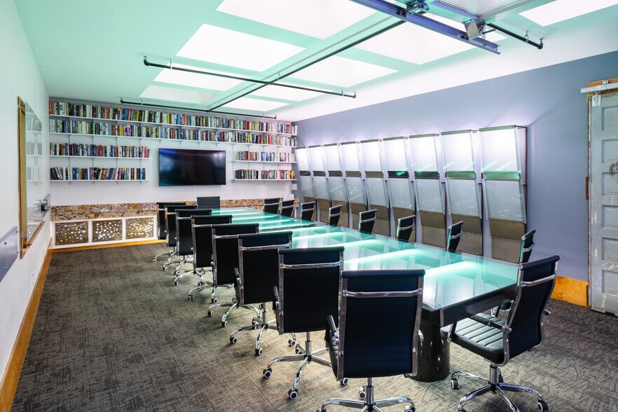 More Photos Of 6401 W Eldorado Pky, McKinney Coworking Space