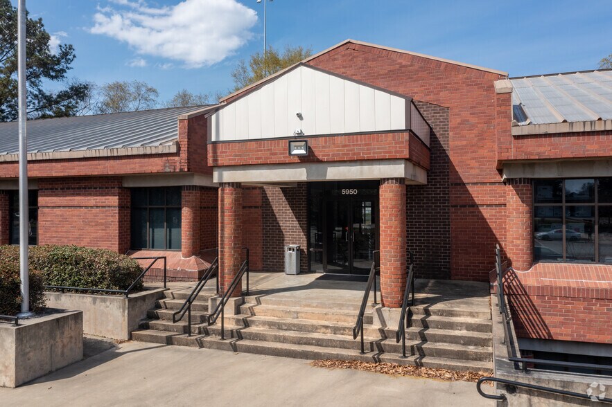 More Photos Of 5950 Carmichael Pl, Montgomery Office For Lease
