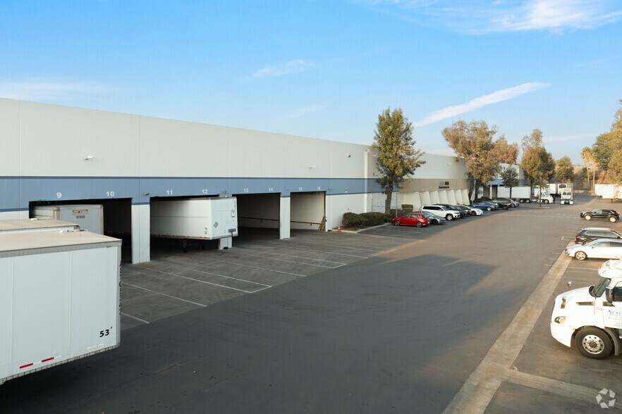 More Photos Of 2867 Surveyor St, Pomona Manufacturing For Lease