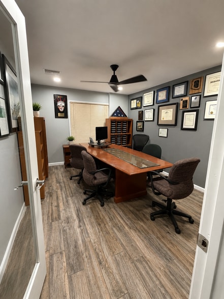 More Photos Of 7220 N 16th St, Phoenix Office For Sale