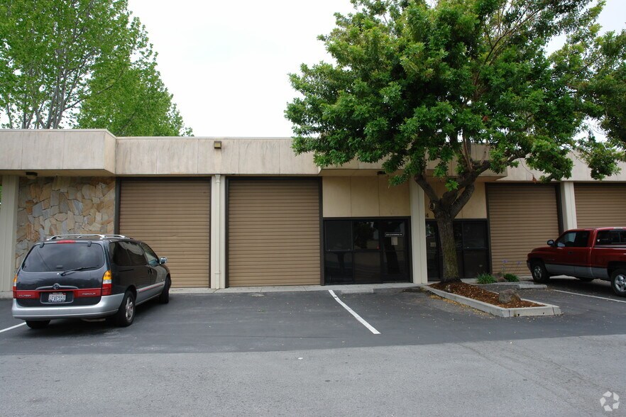 More Photos Of 101 Industrial Rd, Belmont Unknown For Lease