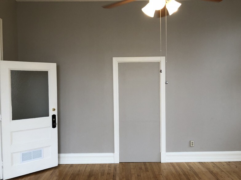 More Photos Of 306 W Main St, Frankfort Coworking Space