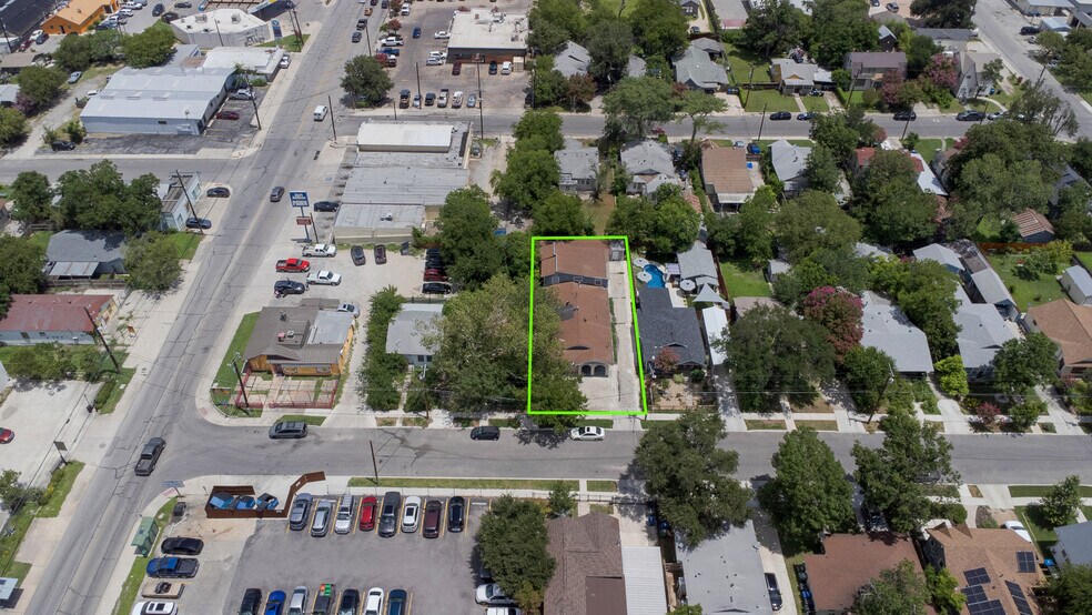 More Photos Of 827 W Rosewood Ave, San Antonio Apartments For Sale