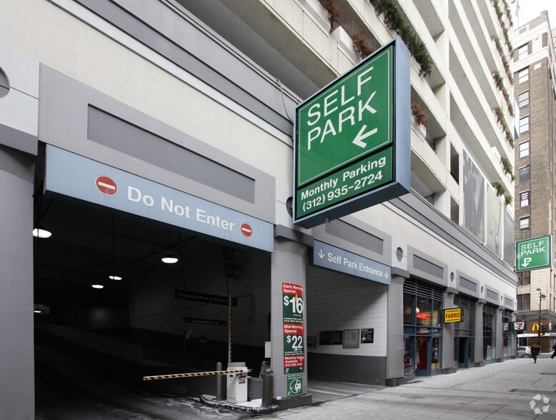 More Photos Of 228 S Wabash Ave, Chicago Loft Creative Space For Lease