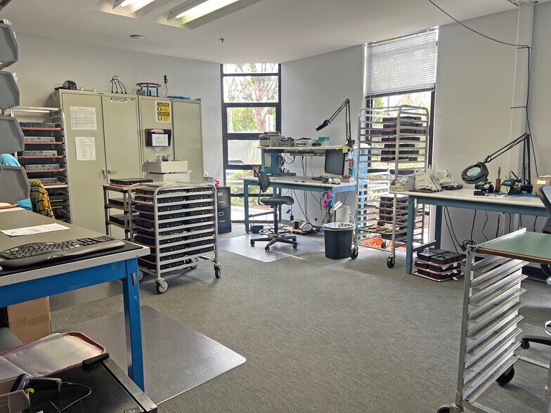 More Photos Of 5427 Hollister Ave, Santa Barbara Industrial For Lease