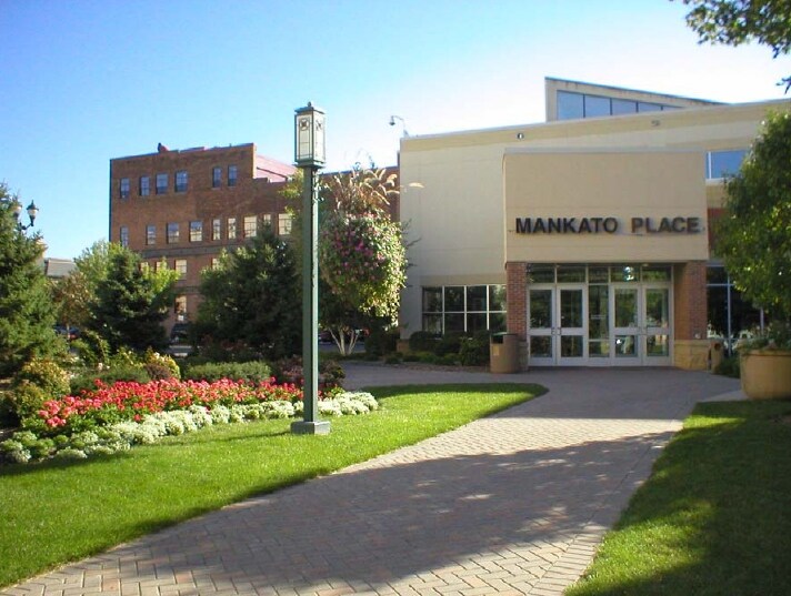 More Photos Of 12 Civic Center Plz, Mankato General Retail For Lease