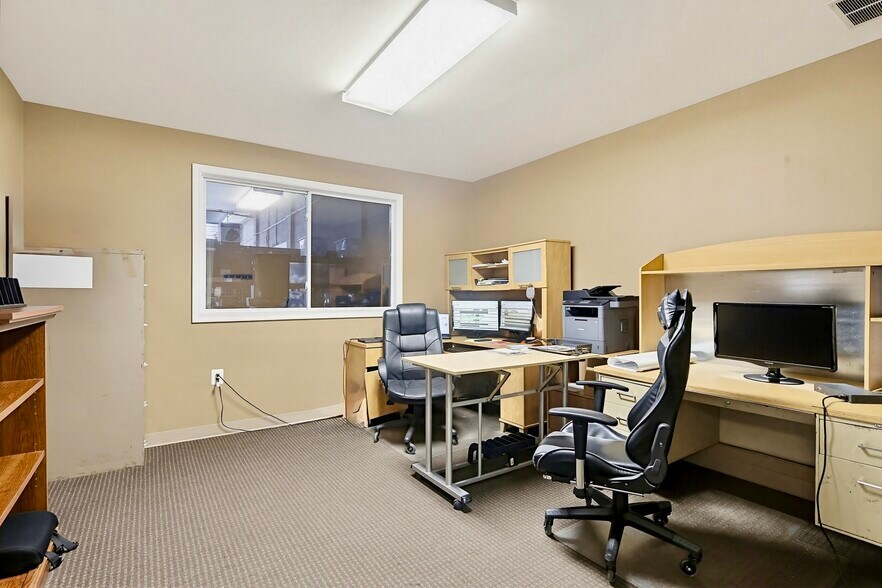 More Photos Of 1584 Deer Park Rd, Finksburg Warehouse For Lease