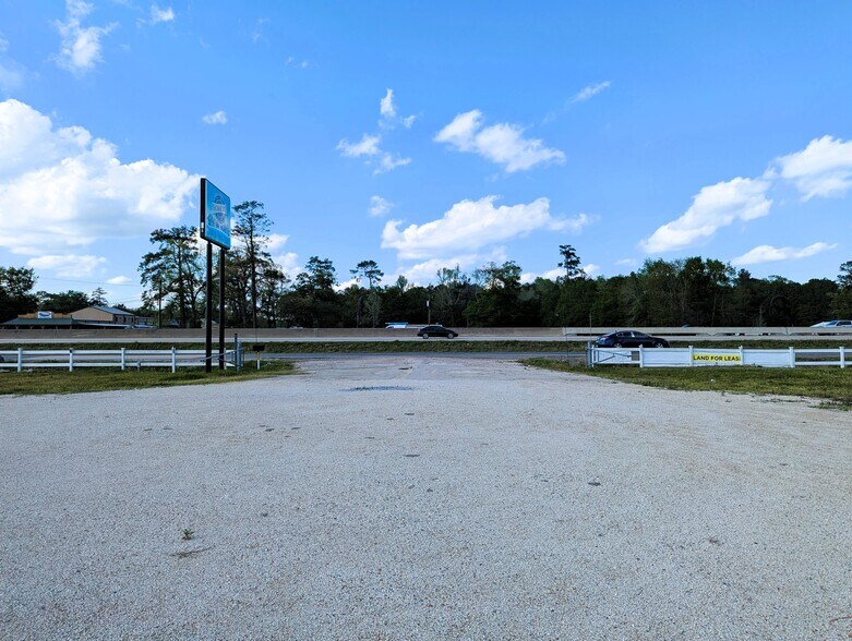 More Photos Of 16595 I-10, Vidor Land For Sale