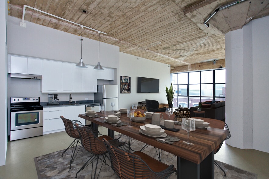 More Photos Of 310 5th Ave, San Diego Apartments For Lease