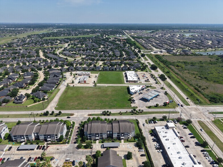 More Photos Of Beechnut & Grand Mission Blvd, Richmond General Retail For Lease