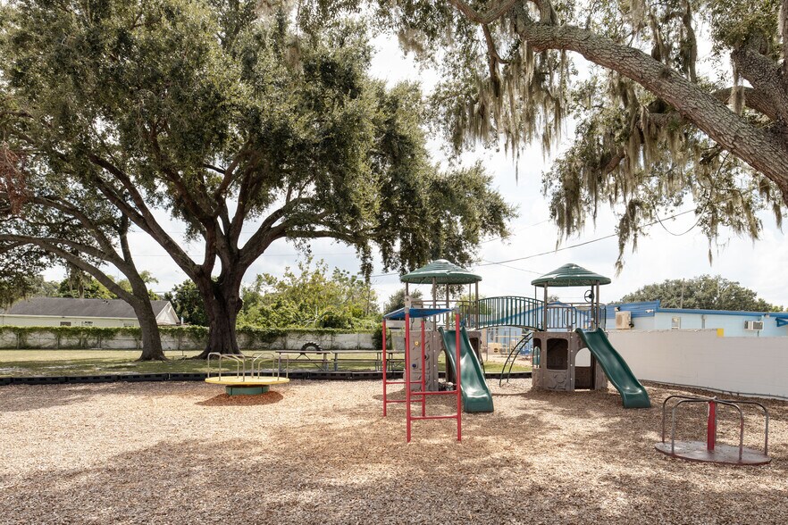 More Photos Of 217 N Kirkman Rd, Orlando Office For Sale